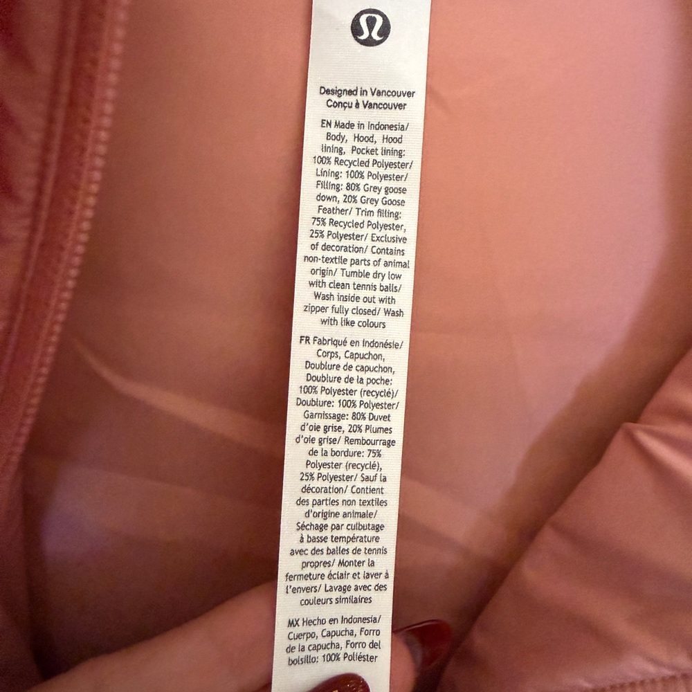 lululemon Wunder Puff 600-Down-Fill Cropped Vest Size 6 - Picture 6 of 7